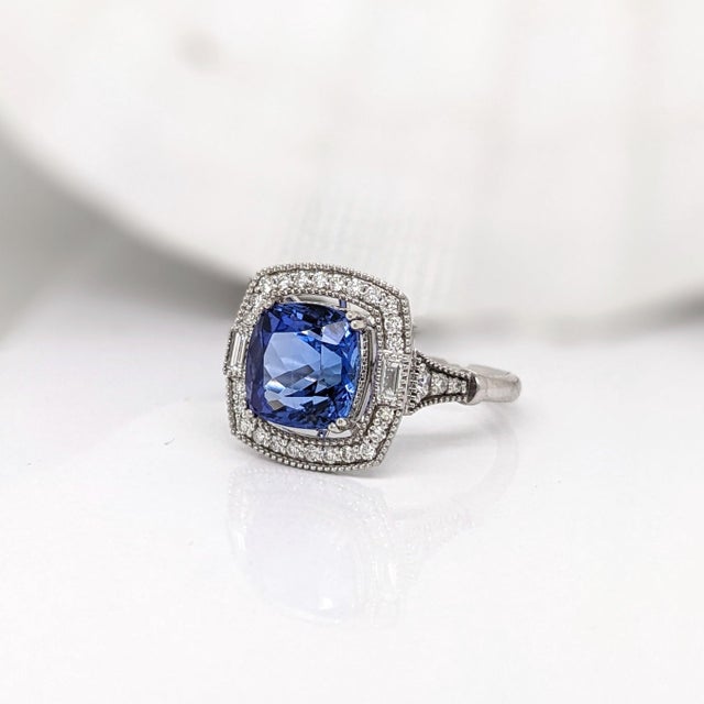 4Ct Tanzanite Ring With Natural Diamonds & Milgrain Detail in Solid 14k Gold, Size 6.75 For Sale - Image 4 of 8