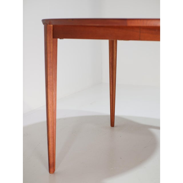Brown Round Extendable Dining Table in Teak by Henry Rosengren Hansen for Brande Møbelindustri, Denmark, 1960s For Sale - Image 8 of 18