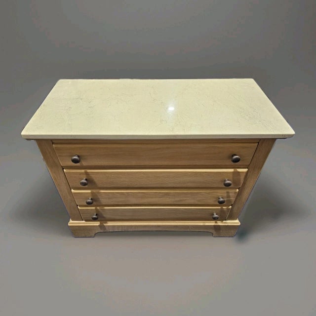 Bring timeless American craftsmanship into your home with this handsome Bernhardt bachelor's chest featuring a genuine...