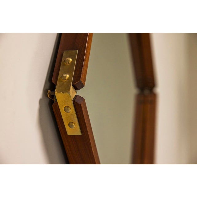 Brown Hexagonal Teak Mirror with Brass and Leather, Italy, 1960s For Sale - Image 8 of 10