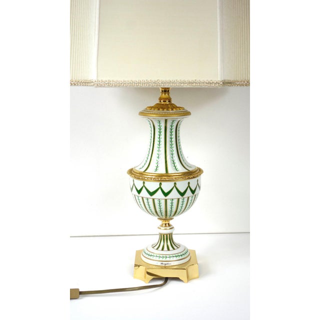 Vintage Porcelain and Brass Table Lamp by Giulia Mangani, 1950s For Sale - Image 4 of 12