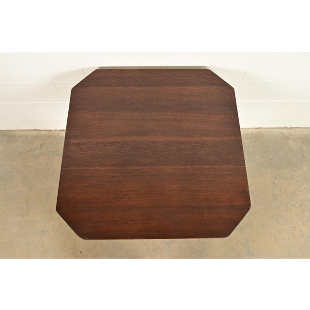 Early 20th Century L. & J. G. Stickley Antique Mission Oak Arts & Crafts Clip Corner Lamp Table or Center Table, Circa 1910 For Sale - Image 5 of 9
