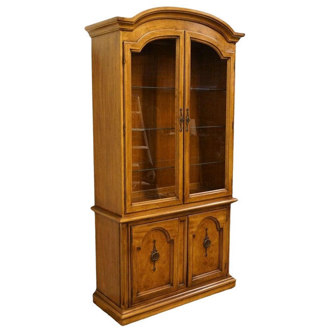 20th Century Traditional Thomasville Huntley Furniture Romano