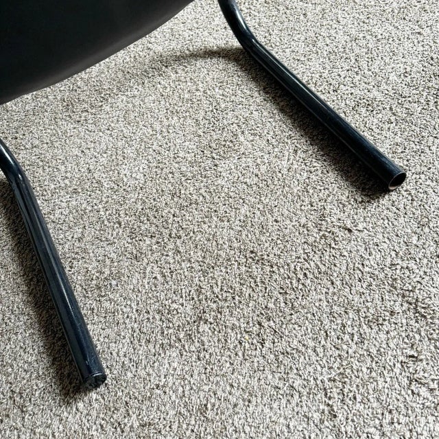 1970s Black Vinyl on Black Metal Zermatt Tubular Sling Chairs Vecta For Sale - Image 10 of 10