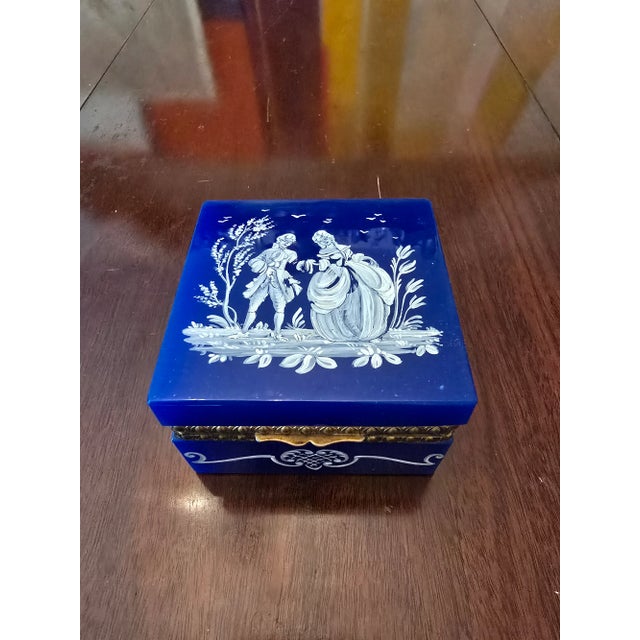 Art Nouveau 1910s Antique Blue Opaline Jewel Box With Enamel Love Scene For Sale - Image 3 of 11