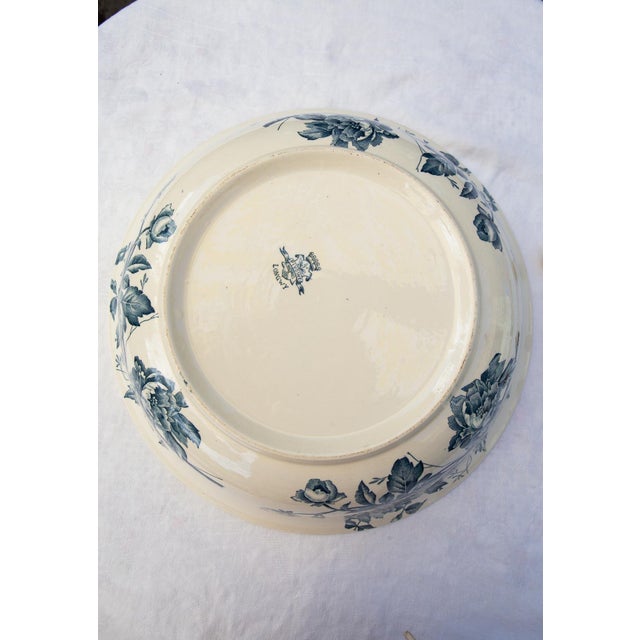 French Peonies Earth of Iron Blue Aguamanil and Jofaina from Lonwgy, 1890s, Set of 2 For Sale - Image 9 of 11