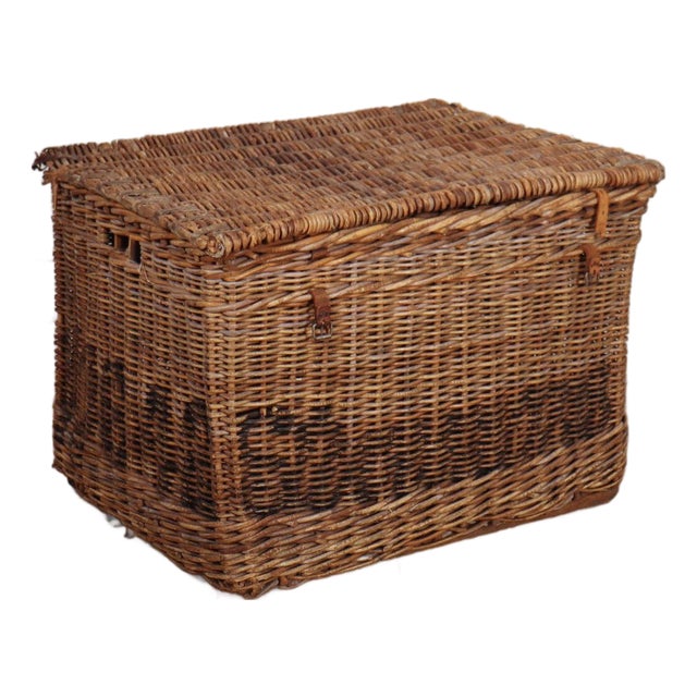 English Wicker Log Basket, 1890s For Sale