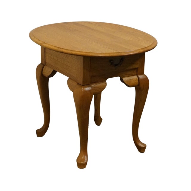 BROYHILL FURNITURE Solid Oak Early American Country Style 22" Oval Accent End Table 22.5" High 22.75" Wide 26.75" Deep We...
