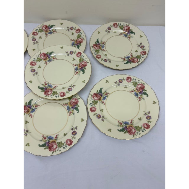 English Vintage 1930s Thomas Ivory Bavaria "Rosemont" Dinner Plates - Set of 7 For Sale - Image 3 of 5