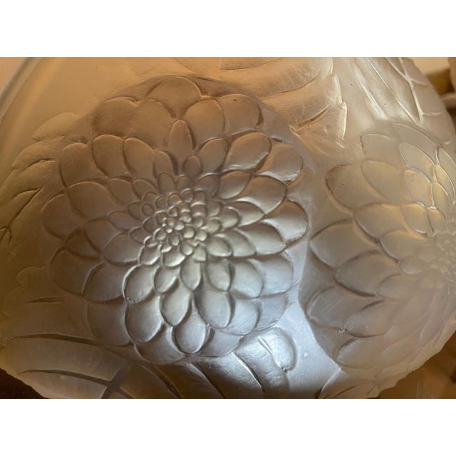 Vintage French Opalescent Glass Wall Light by René Lalique, 1921 For Sale - Image 4 of 7