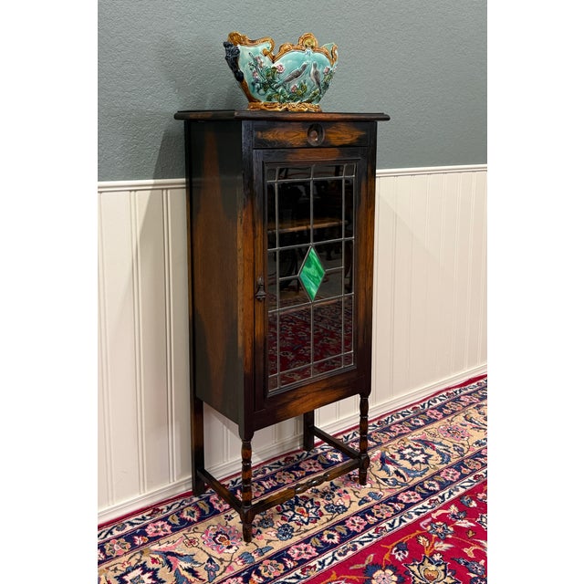 Antique English Arts & Crafts Oak Leaded Stained Glass Bookcase Cabinet c.1930s For Sale - Image 12 of 17