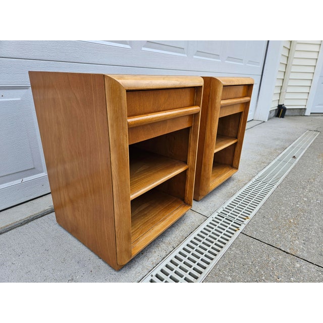 Mid-Century Modern Walnut Robsjohn-Widdicomb Style Nightstands For Sale - Image 9 of 17