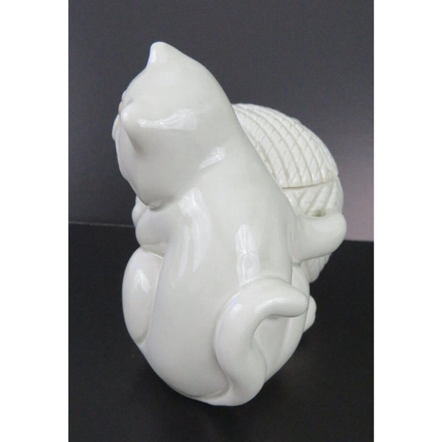 Mid-Century Modern Vintage Fitz and Floyd Cat-Snip Yarn Holder Ceramic Figurine For Sale - Image 3 of 6