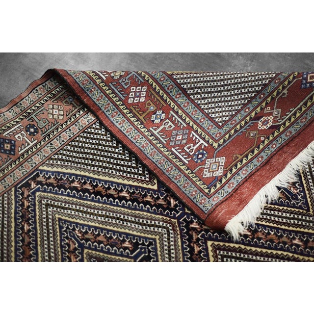 Vintage Oriental Hand-Woven Shiraz Rug, 1960s For Sale - Image 13 of 18