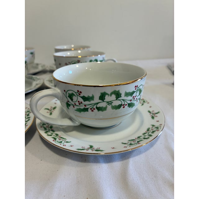 Vintage Gibson Everyday "Christmas Holly" Cup and Saucer Set of 6 For Sale - Image 10 of 11