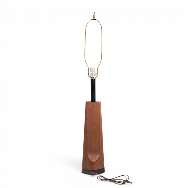 Mid 20th Century Richard Barr for Laurel Mid Century Walnut Table Lamps - Pair For Sale - Image 5 of 7