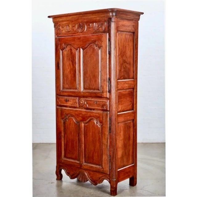 French Louis XV Walnut Bonnetiere or Cabinet, C. 1760 For Sale - Image 3 of 6