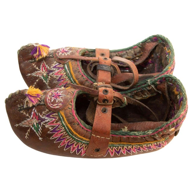 Antique Charogh Decorative Ethnic Shoes, Handcrafted Leather, Turkey, Circa 1900 For Sale - Image 12 of 14