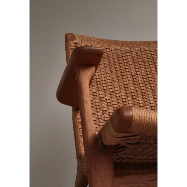 Early Edition CH25 Lounge Chairs in Oak and Papercord by Hans J. Wegner, 1960s, Set of 2 For Sale - Image 13 of 18