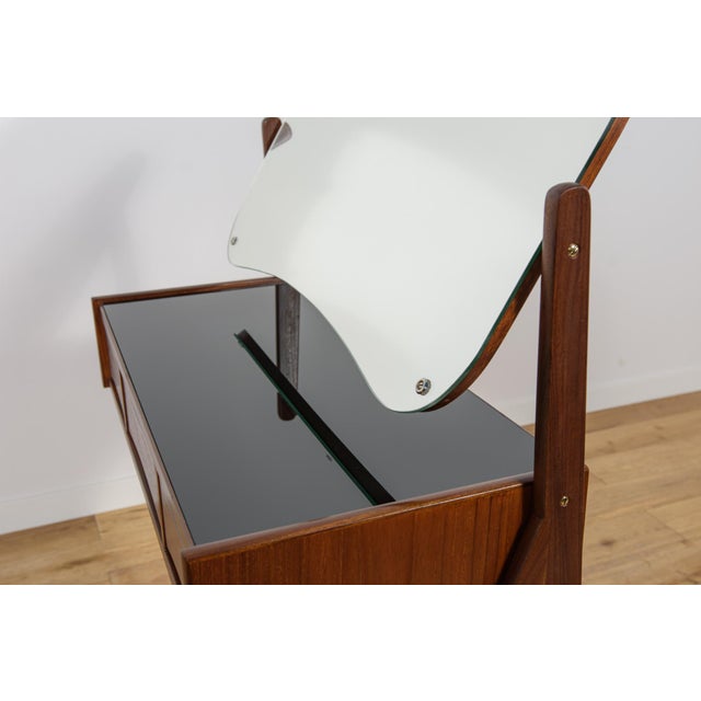 1960s Mid-Century Modern Teak Dressing Table with Mirror by Arne Vodder for Ølholm Møbelfabrik, Denmark, 1960s For Sale - Image 5 of 13