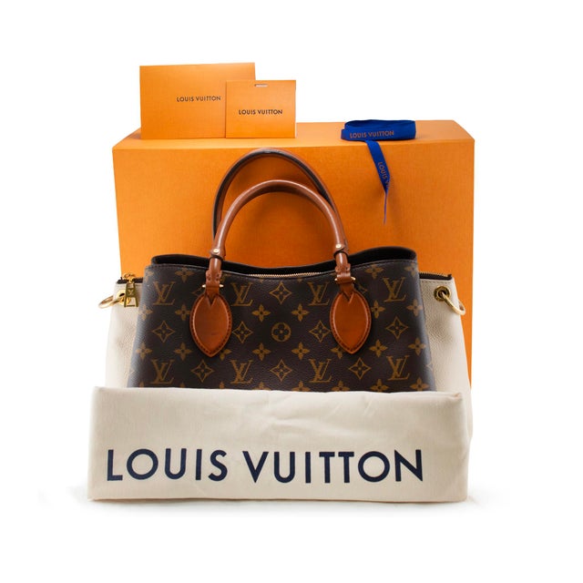 Louis Vuitton Vendôme MM Monogram Canvas Cream Leather Gold-Tone Handle Bag For Sale - Image 13 of 13