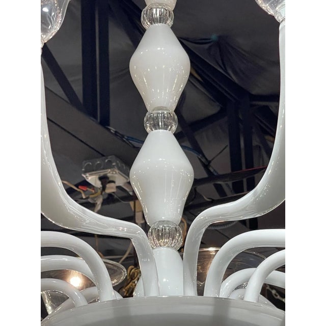 Italian Modern White & Clear Murano Glass Chandelier For Sale - Image 3 of 9
