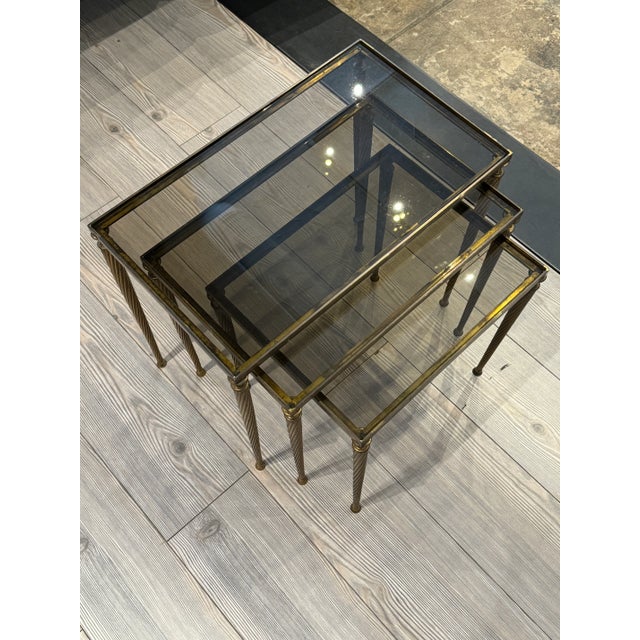 Mid-Century French Brass Nesting Tables With Original Smoke Glass For Sale In Los Angeles - Image 6 of 9