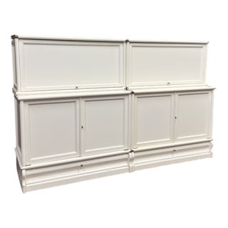 Low English White Bookcase from Globe Wernicke For Sale