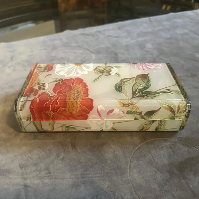 1970s Iconic Modern Floral Lucite Italian Luxury Box by Ulderico Cavinato For Sale - Image 6 of 12