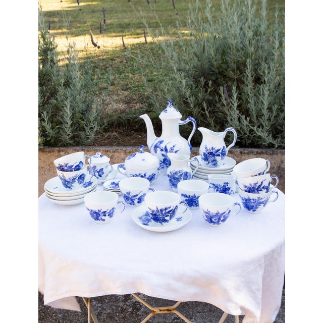 Vintage Blue Flower Blå Blomst Coffee Set from Royal Copenhagen, 1980s, Set of 33 For Sale - Image 14 of 14