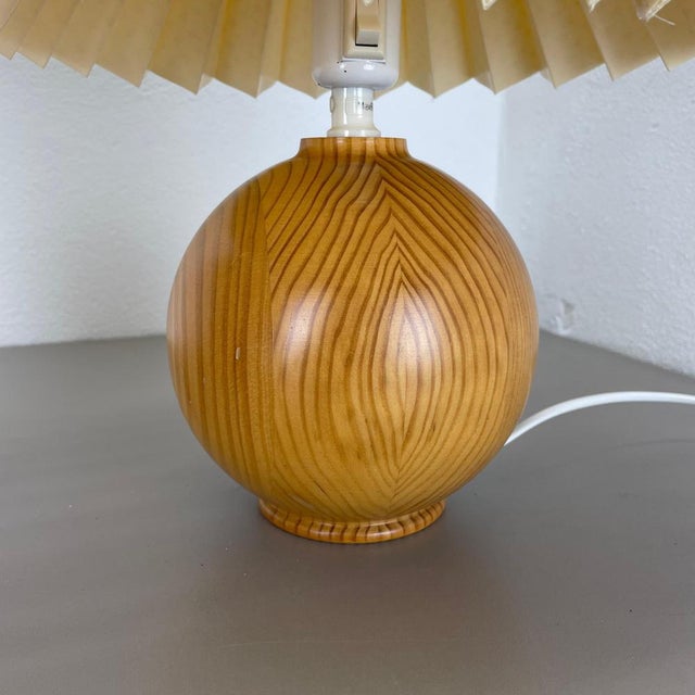 Pine Ball Table Lights, Sweden, 1970s, Set of 2 For Sale - Image 12 of 18