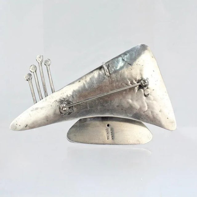 Ed Wiener Sterling Silver & Malachite Midcentury Modernist Brooch / Pendant For Sale - Image 4 of 10