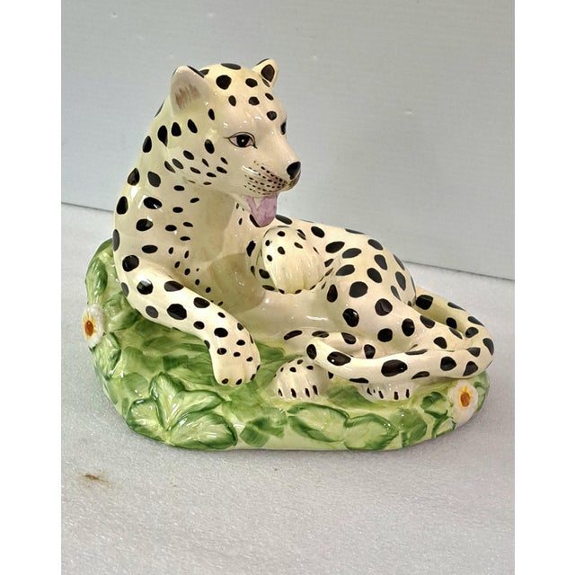 Vintage Jeanne Reed’s Hand-Painted Porcelain Reclining Leopard Figurine With Floral Base For Sale In West Palm - Image 6 of 12