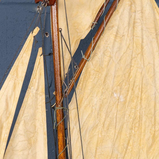 Vintage English Carved Hull Pond Yacht, 1930 For Sale - Image 6 of 18