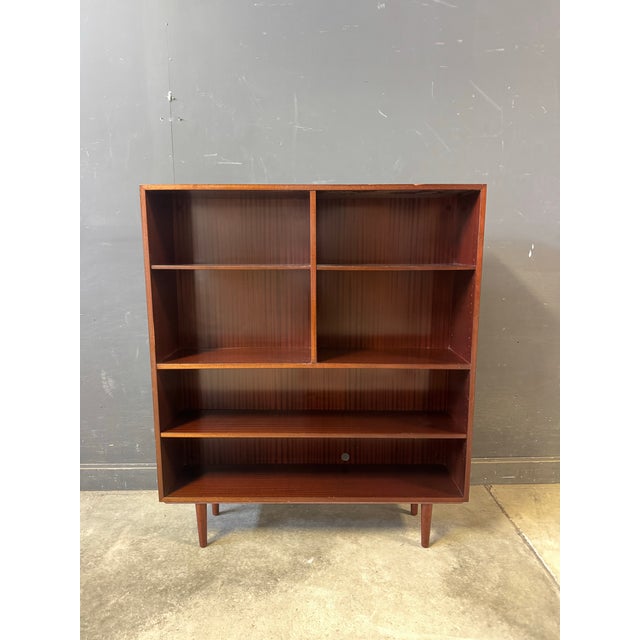 Danish Mid-Century Modern Omann Jun Rosewood Bookcase Shelf. Rosewood bookcase with attractive wood grain, manufactured by...