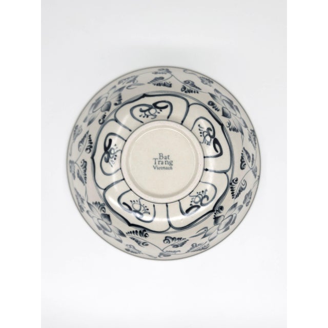 Late 20th Century 5 Piece Hand-Painted Blue & White Vietnamese Serving Bowl Set Stoneware With Cobalt Underglaze Motifs For Sale - Image 18 of 18