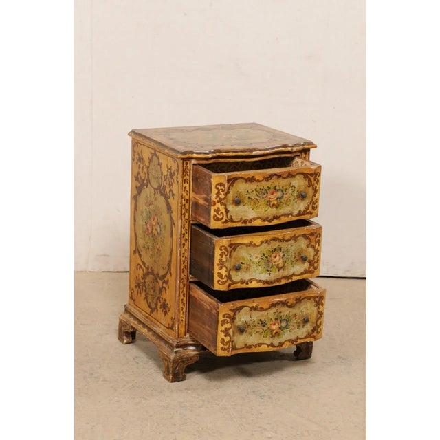 19th Century Italian Floral-Painted Petite Chest For Sale - Image 4 of 13