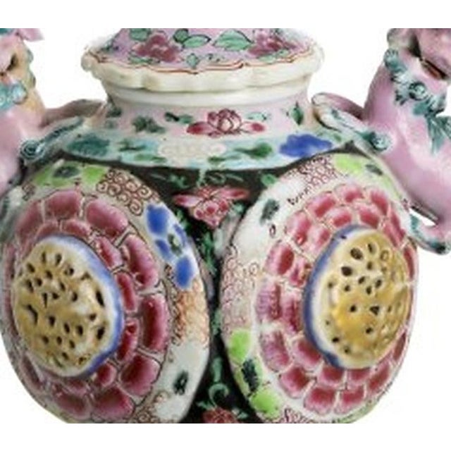 Rare porcelain teapot - East India Company. Made of Chinese export porcelain (from the East India Company); Yongzheng...
