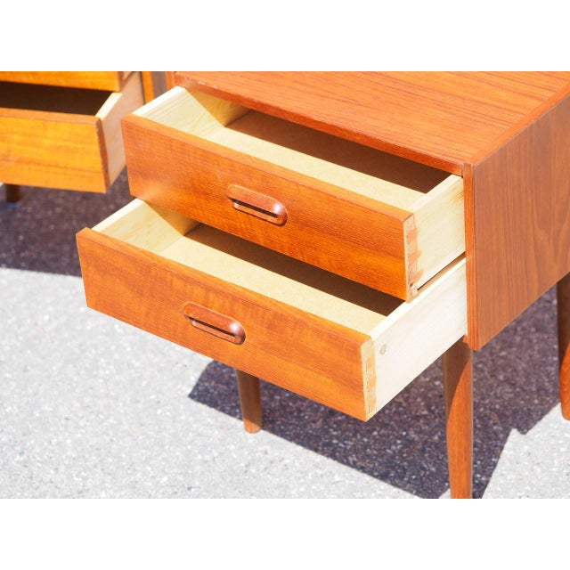 Brown Vintage Teak Veneer Bedside Tables, Denmark, 1960, Set of 2 For Sale - Image 8 of 13