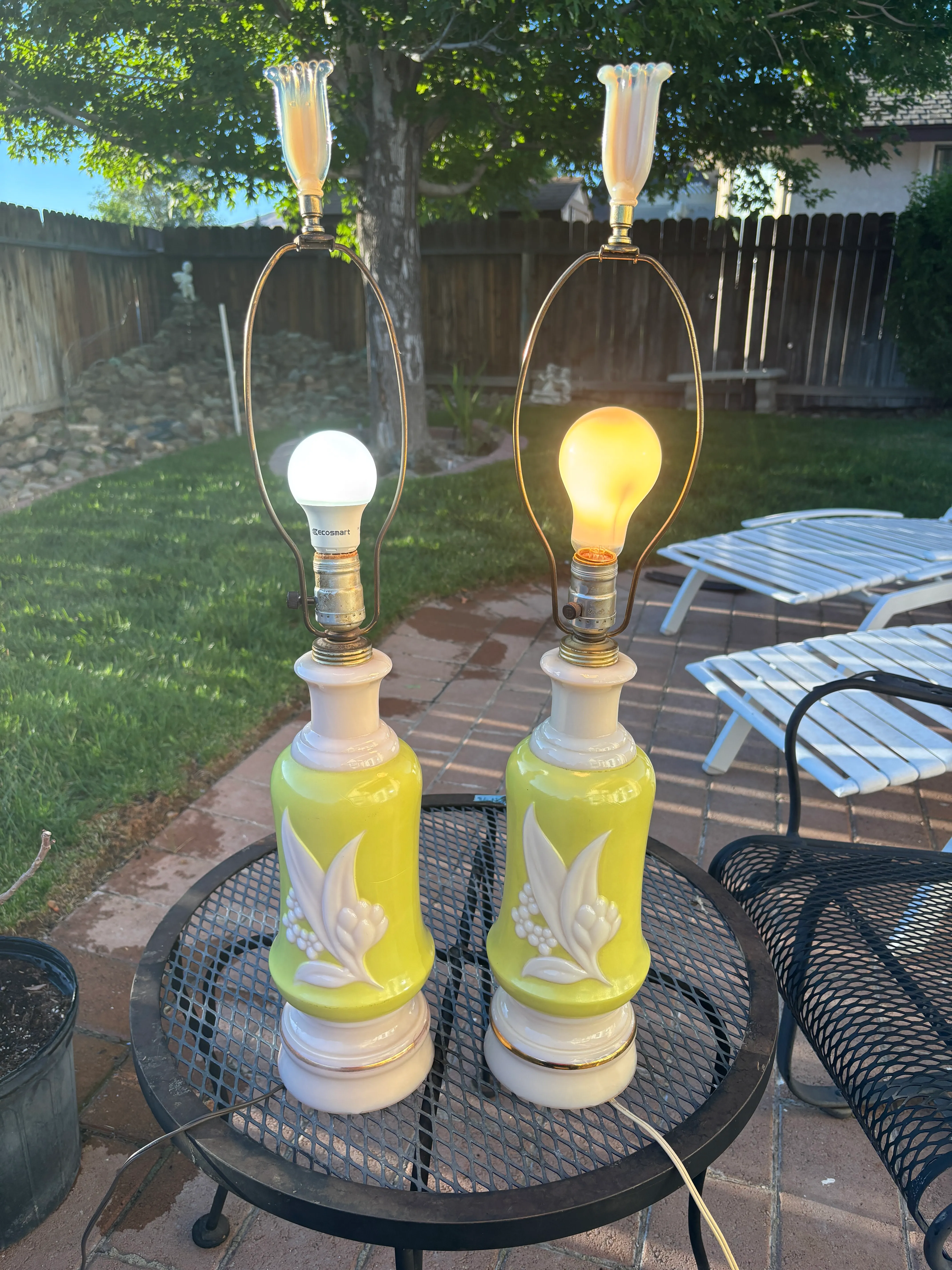 1930s Cream and Green Aladdin Alacite Uranium Glass Lamps With