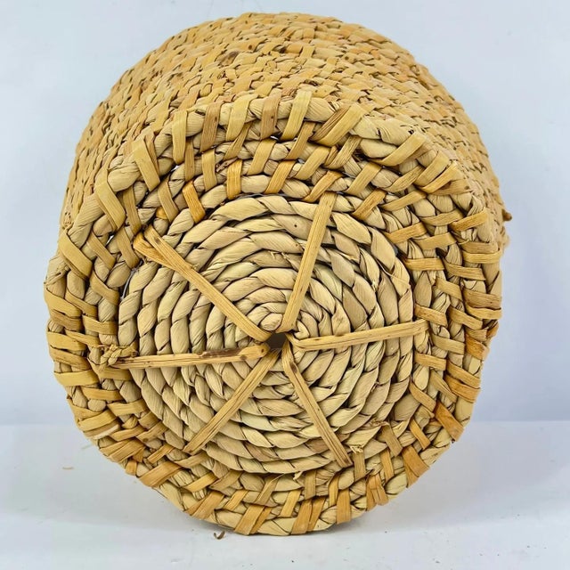 Early 20th Century Tonga Basket Zambia MATTER COLLECTION For Sale - Image 4 of 6