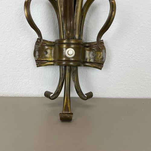 Metal Italian Flower Theatre Wall Light by Gio Ponti, 1970s For Sale - Image 7 of 18