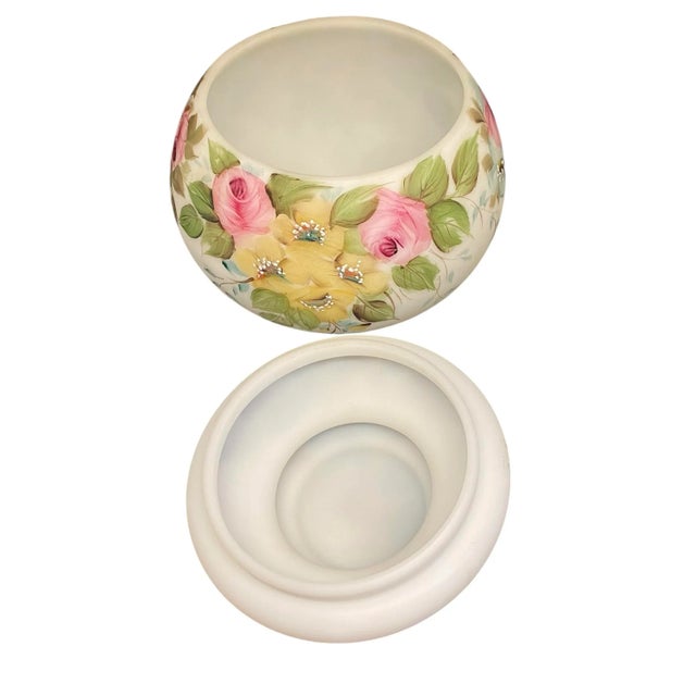 Glass Mid 20th Century L. G. Wright Hand Painted Milk Glass Candy Box With Pink Roses Decoration For Sale - Image 7 of 12