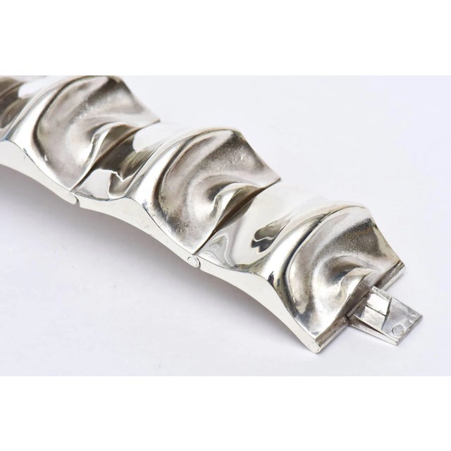 Vintage Rare Signed Sirokoro Sterling Silver Sculptural Cuff Bracelet, Finland For Sale - Image 4 of 9