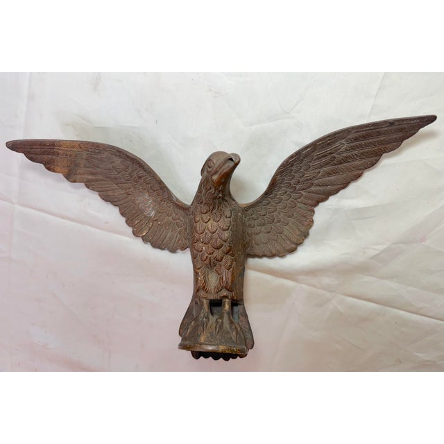 1930s Antique Solid Brass Bronze Open Winged American Eagle Bird Heavy Flag Finial For Sale - Image 5 of 13