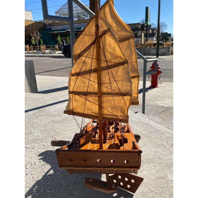 Wood Scale Model of Chinese Junk Ship in Solid Teak Handcrafted in Hong Kong For Sale - Image 7 of 13