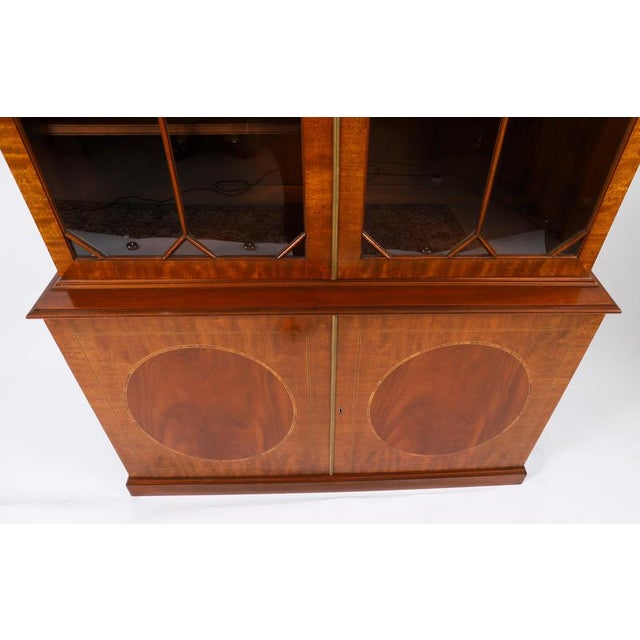 Vintage English George III Revival Library Bookcases, Set of 2 For Sale - Image 9 of 16