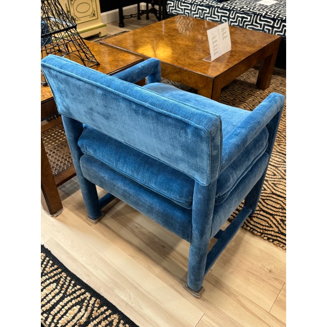 Blue Pair of Fully Upholstered Vintage Club Chairs From Flair by Bernhardt For Sale - Image 8 of 12