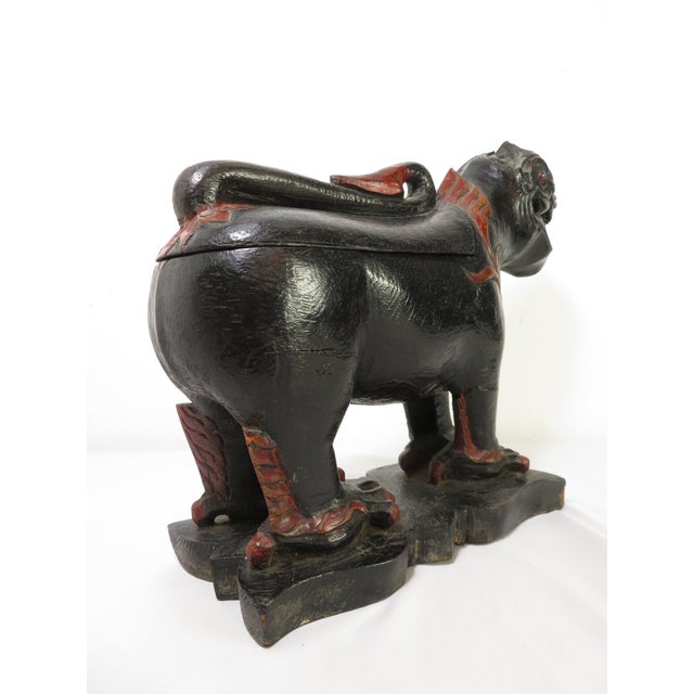 Antique Carved Wood Singha Guardian Lion ~ Thailand Buddhist Lidded Temple Box For Sale - Image 16 of 18