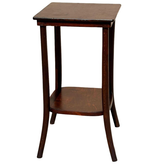 1900 - 1909 Art Nouveau Bent Oak Pedestal Side Table Attributed to Thonet No. 1548 For Sale - Image 5 of 6